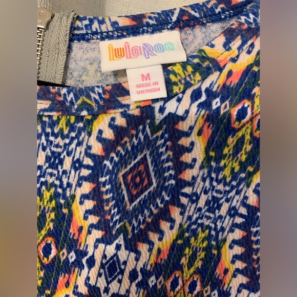 Bundle of 2 beautiful lularoe dresses. Size M - Picture 8 of 9